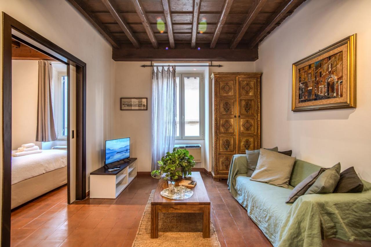 Casa Giglio Campo Di Fiori Apartment