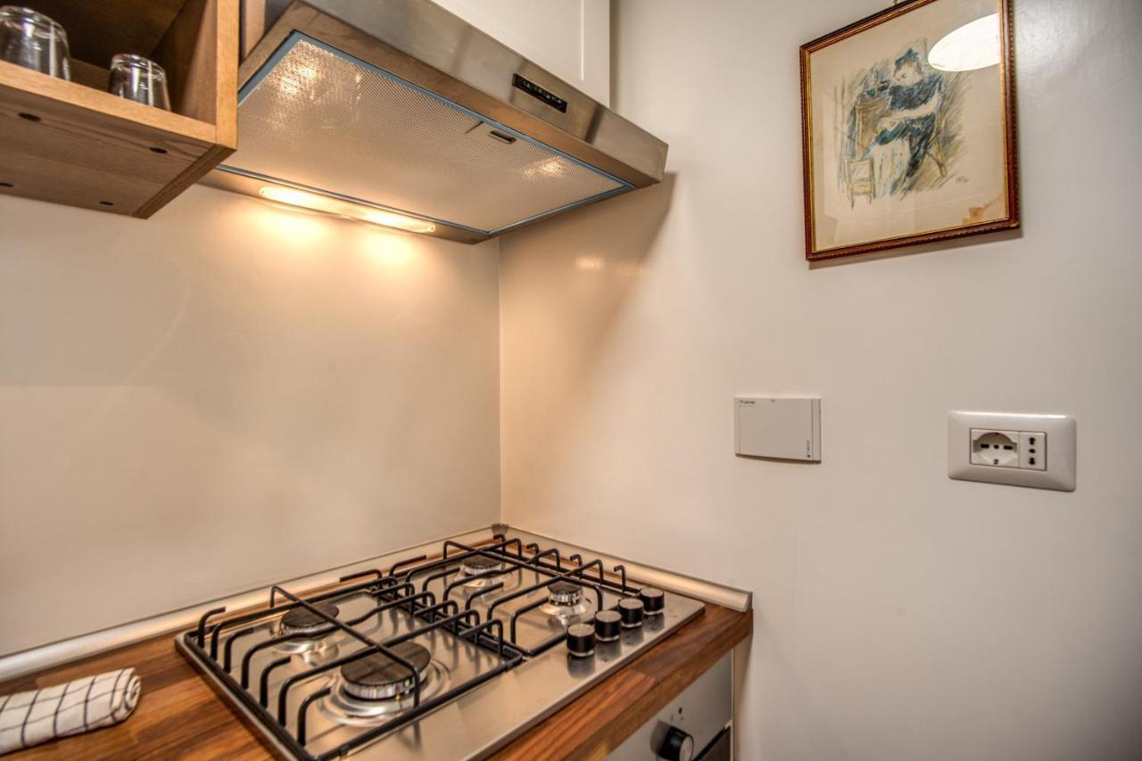 Casa Giglio Campo Di Fiori Apartment *